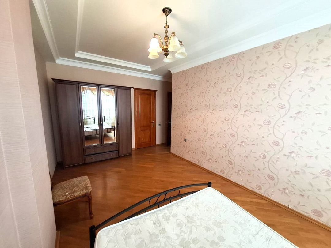 Satılır 4 otaqlı yeni tikili 150 m² — Mənzil, Bakı (7)