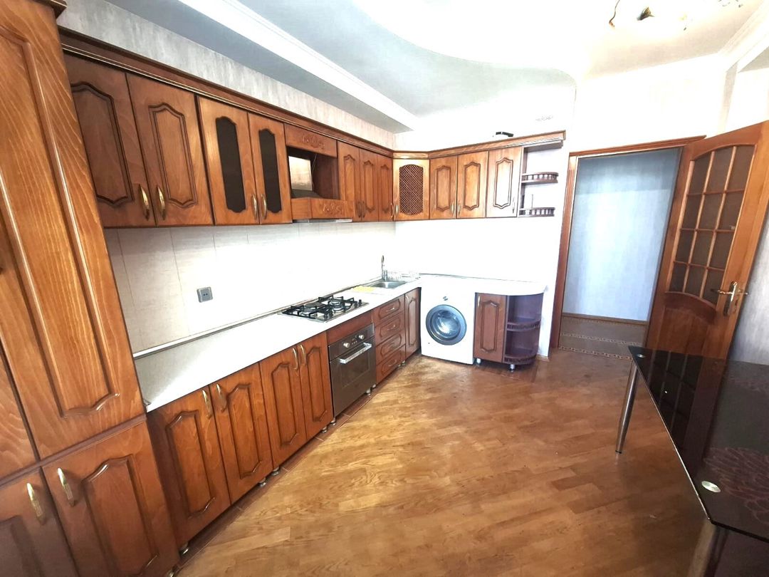 Satılır 4 otaqlı yeni tikili 150 m² — Mənzil, Bakı (8)