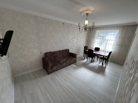 Satılır 3 otaqlı köhnə tikili 68 m² — Bakı