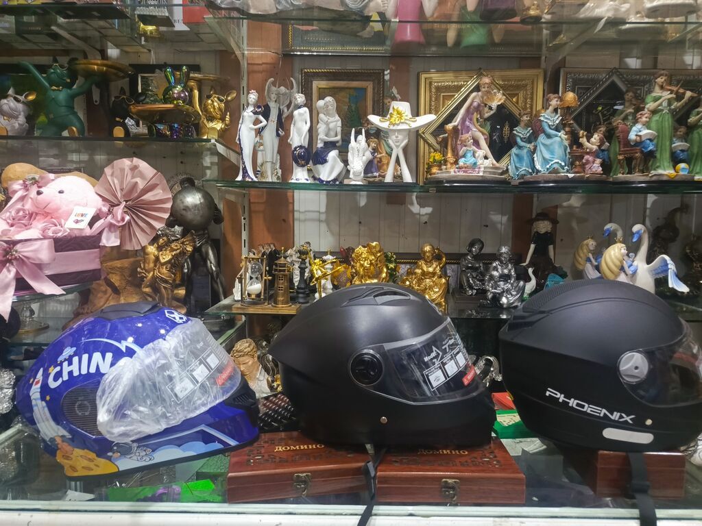 Tam üzlü moto dəbilqələr 35-azn Hər zövqə uyğun Kaskalar var. Ünvan Q — Motosiklet geyimi, Bakı (10)