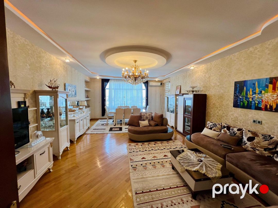Satılır 4 otaqlı yeni tikili 200 m² — Mənzil, Bakı (2)