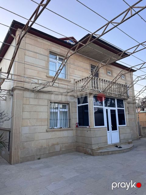 Satılır 5 otaqlı həyət evi/bağ evi 240 m² — Bakı