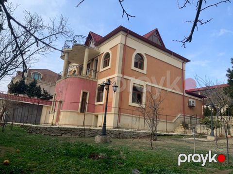 Satılır 6 otaqlı həyət evi/bağ evi 200 m² — Bakı
