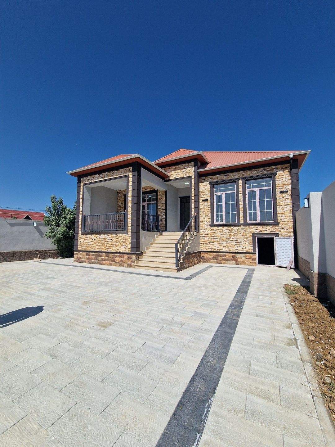 Satılır 4 otaqlı həyət evi/bağ evi 126 m² — Ev, villa, Bakı (2)
