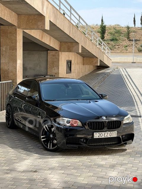 BMW 528, 2.0 L, 2016 il, 222 000 km