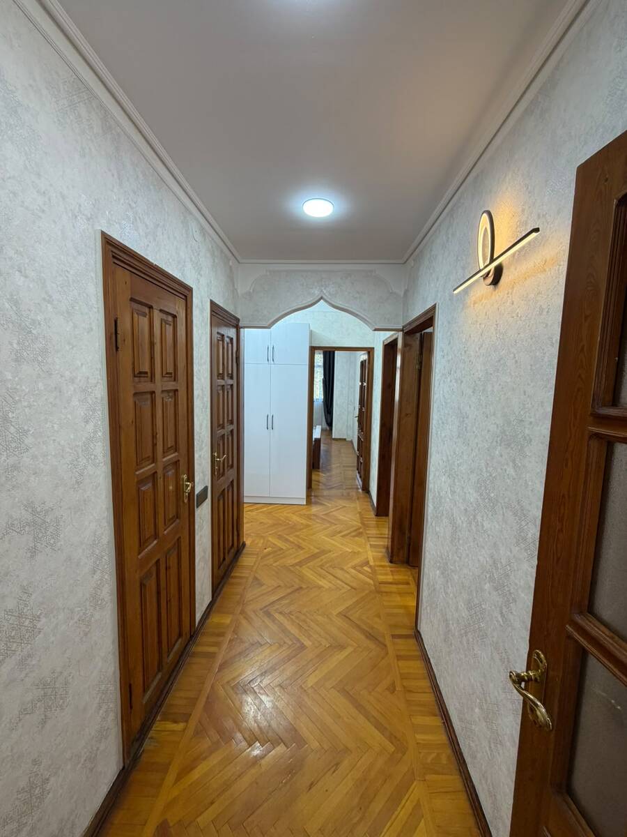Satılır 4 otaqlı köhnə tikili 112 m² — Mənzil, Bakı (5)