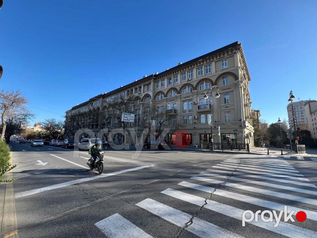 Satılır 3 otaqlı köhnə tikili 105 m² — Mənzil, Bakı (8)