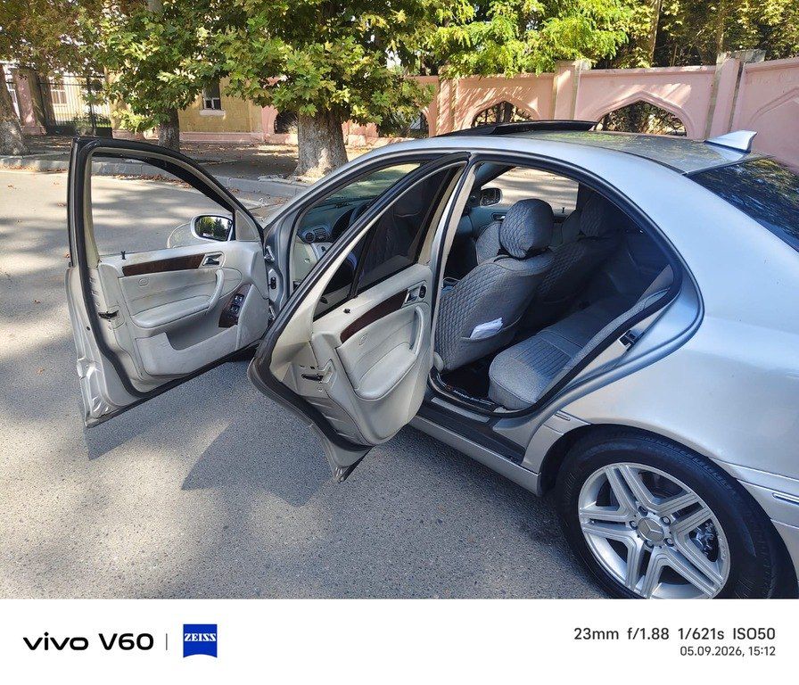Mercedes C 240, 2.6 L, 2001 il, 150 000 km — Avtomobillər, Bakı (6)