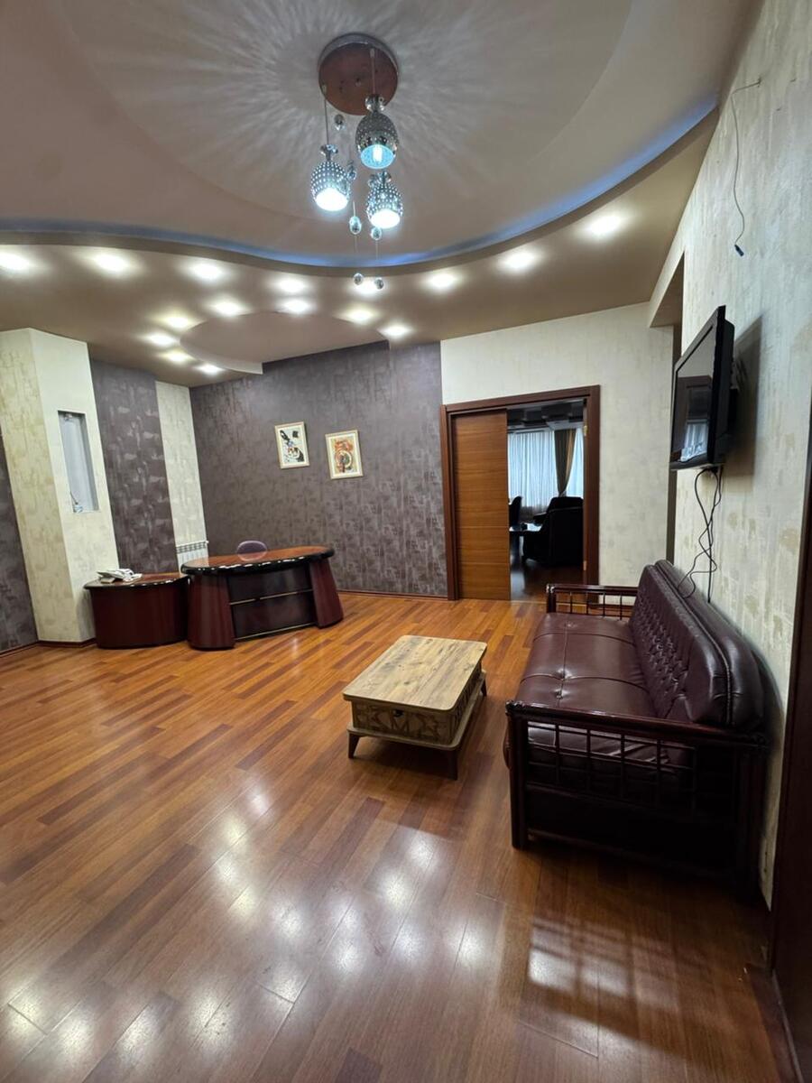 İcarəyə verilir 3 otaqlı ofis 170 m² — Ofis, Bakı (10)
