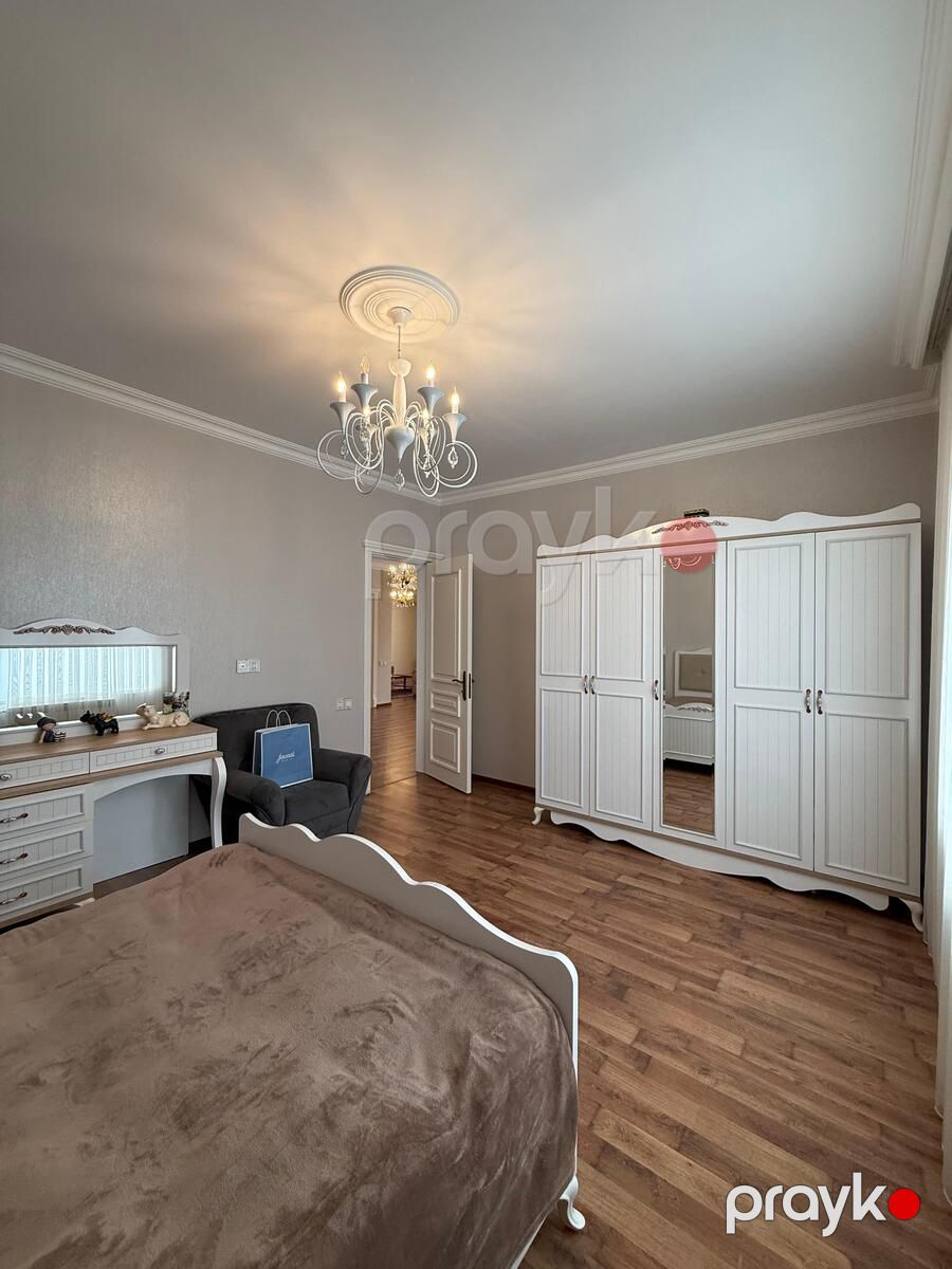 Satılır 6 otaqlı həyət evi/bağ evi 400 m² — Ev, villa, Bakı (9)