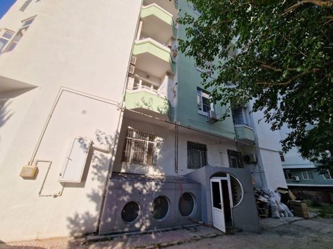 Nəsimi rayonu, Bülbül prospektində, “28 May” və “Heydər Əliyev adına — Bakı
