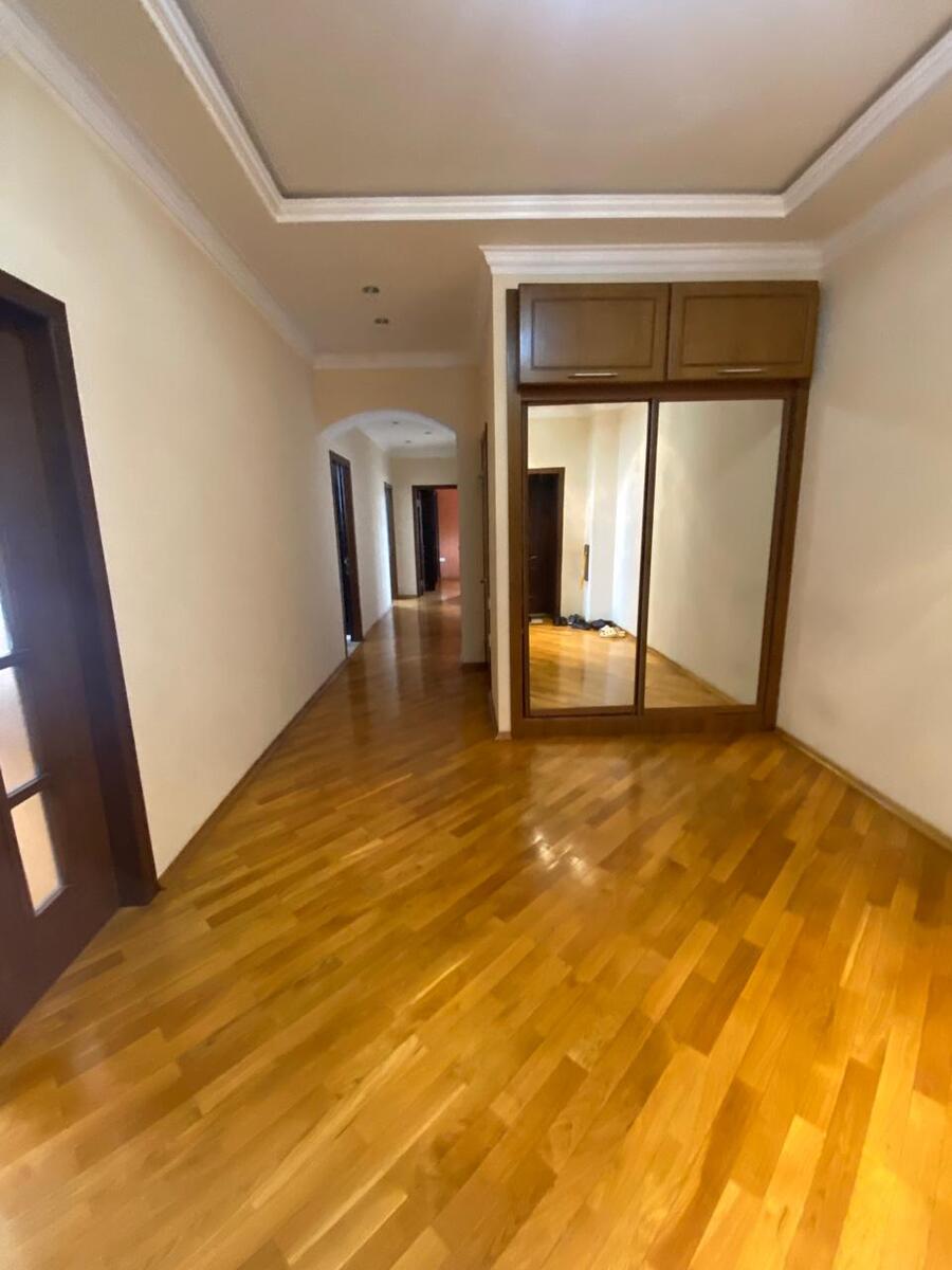 Satılır 3 otaqlı yeni tikili 135 m² — Mənzil, Bakı (7)