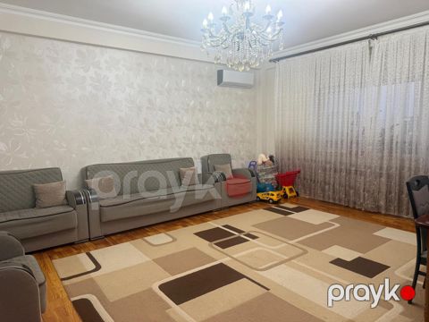 Satılır 3 otaqlı yeni tikili 125 m²