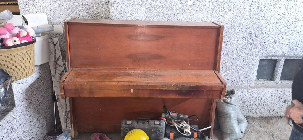 İşlək veziyetde pianodur hazır vezihetde — Pianino və digər klaviş alətləri, Quba (2)