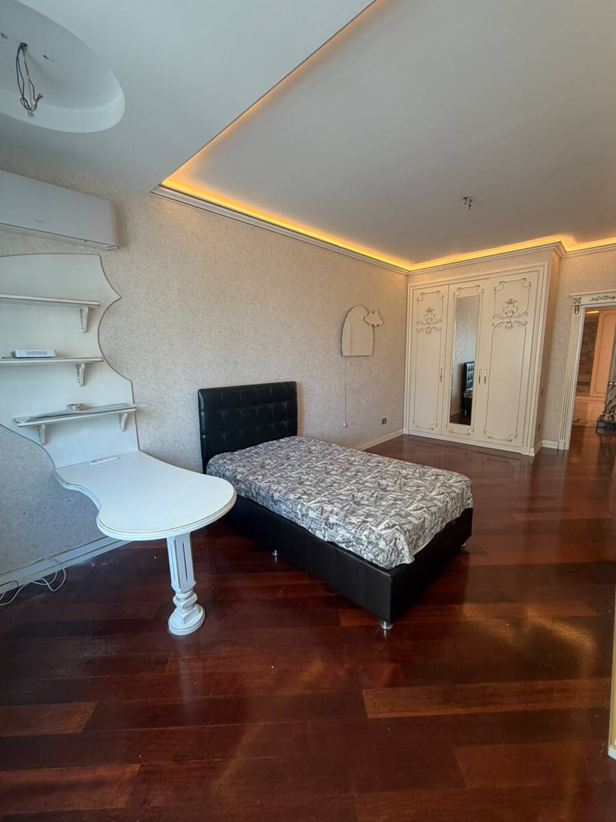 Satılır 3 otaqlı yeni tikili 200 m² — Mənzil, Bakı (10)