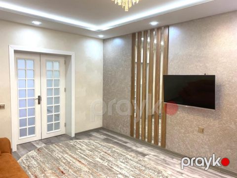 Satılır 3 otaqlı köhnə tikili 75 m² — Bakı