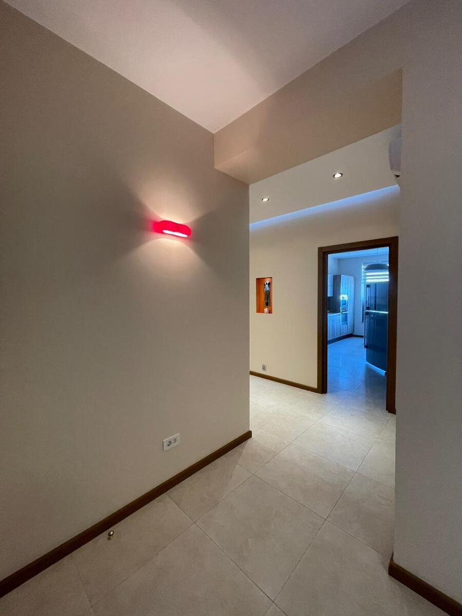 Satılır 4 otaqlı yeni tikili 220 m² — Mənzil, Bakı (6)