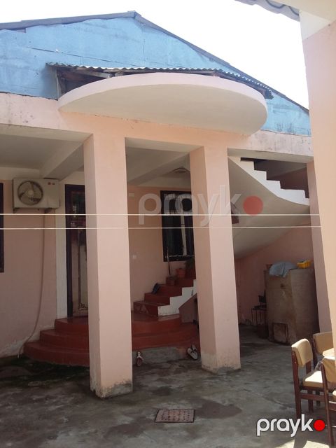 Satılır 3 otaqlı həyət evi/bağ evi 100 m²