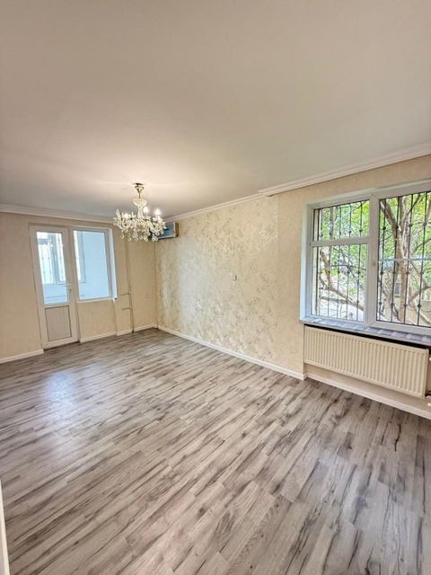 Satılır 3 otaqlı köhnə tikili 65 m² — Bakı