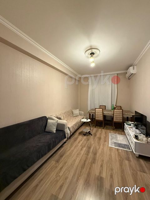 İcarəyə verilir 3 otaqlı köhnə tikili 85 m²