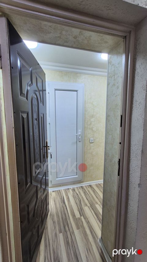 Bakı, 8-ci kilometr, 2 otaqlı, Köhnə tikili, m. Qara Qarayev, 40 kv. m — Bakı