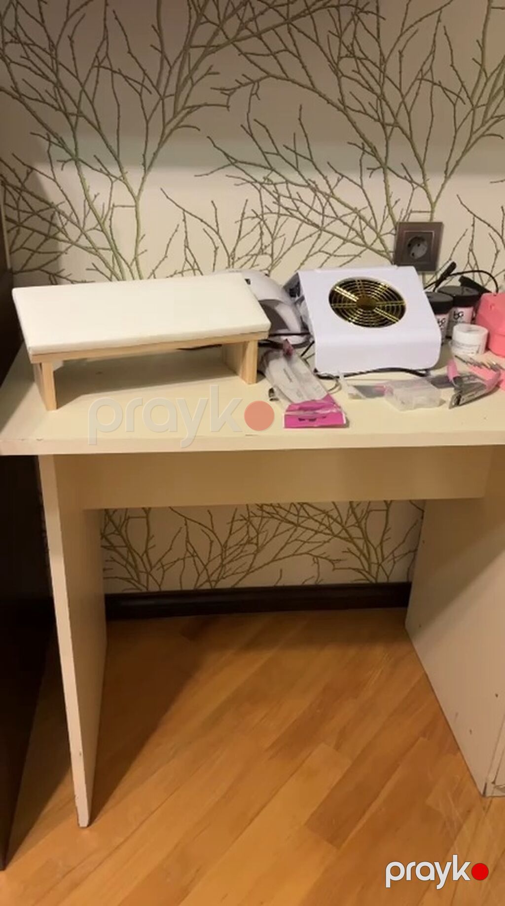 Salam her sey daxil 170azn satilir alinib istifade olunmayibdu.masa — Dırnaq və ayak qayğısı, Bakı (7)