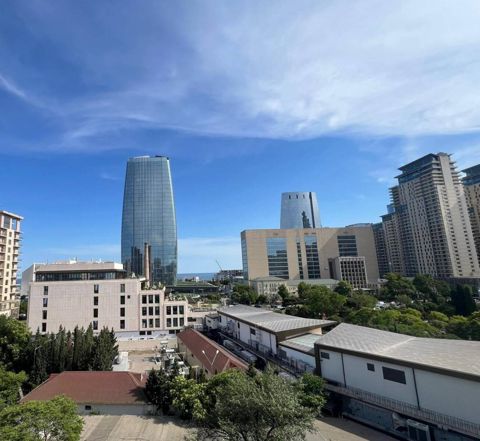 Satılır 3 otaqlı yeni tikili 100 m² — Bakı