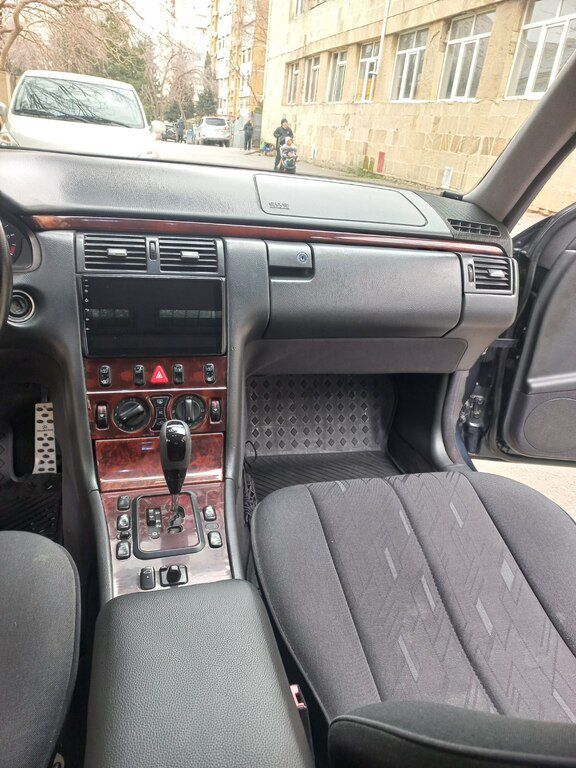 Mercedes E 220, 2.2 L, 2001 il, 343 000 km — Avtomobillər, Bakı (11)
