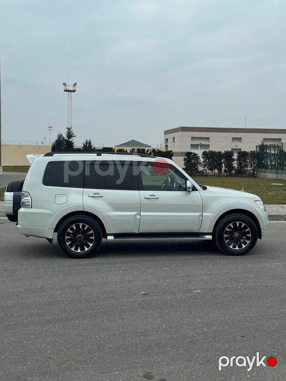 Mitsubishi Pajero, 3.5 L, 2010 il, 291 000 km — Avtomobillər, Bakı (5)