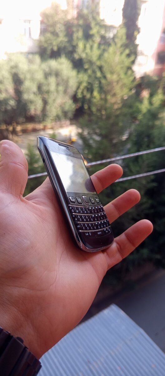 Blackberry Bold 9790 Black 8GB — Smartfonlar, Bakı (3)