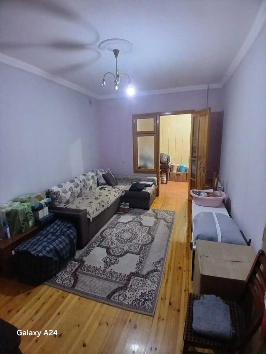Satılır 2 otaqlı köhnə tikili 52 m² — Mənzil, Bakı (3)