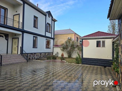 Satılır 7 otaqlı həyət evi/bağ evi 380 m²