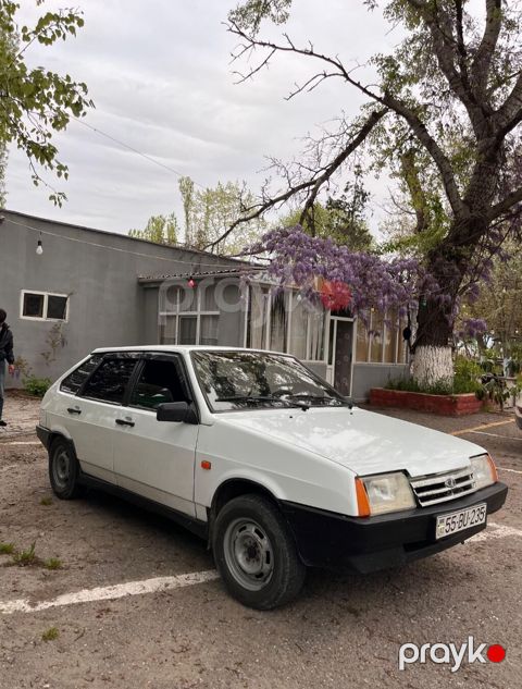 Lada Samara (VAZ‑2109) hatchbek - Korpus: 5 qapılı ağ rəngli