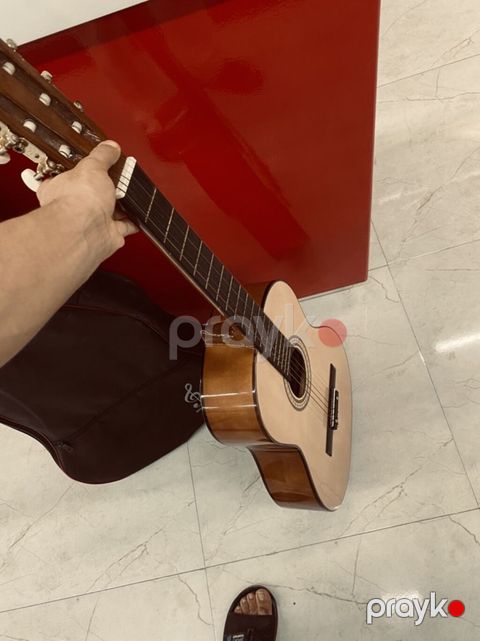 Klassik gitara, Suzuki, Yeni, Ünvandan götürmə