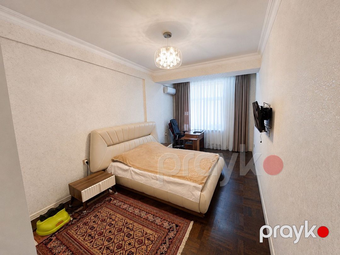 Satılır 4 otaqlı yeni tikili 215 m² — Mənzil, Bakı (11)