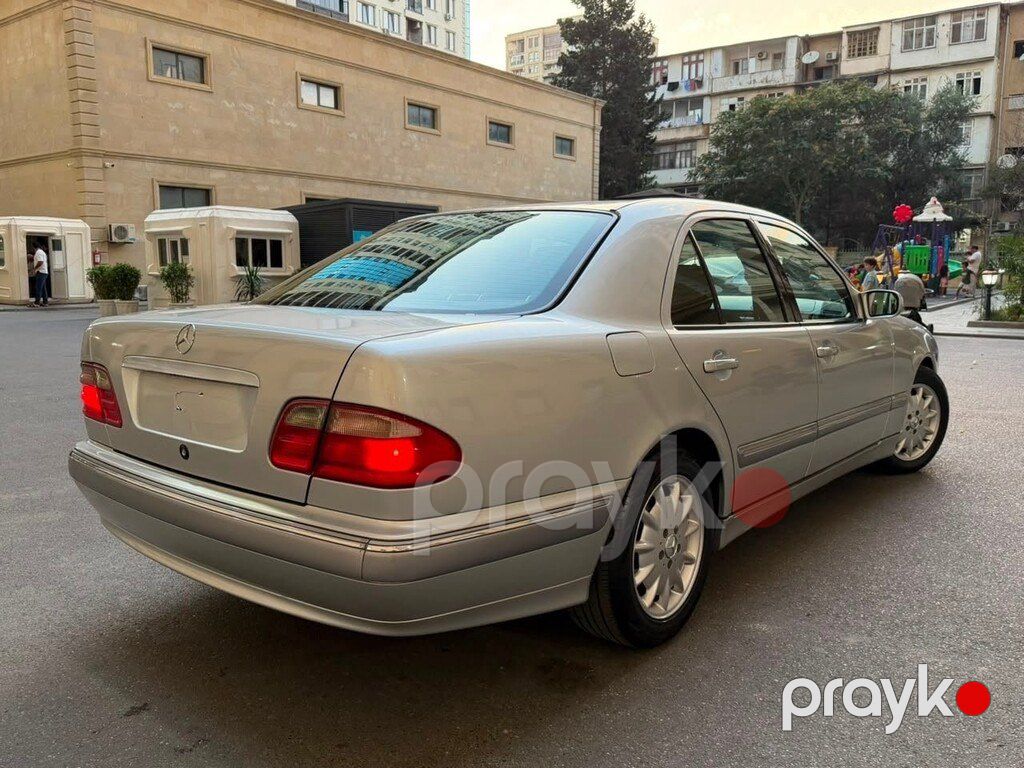 Mercedes E 240, 2.4 L, 2000 il, 270 000 km — Avtomobillər, Bakı (5)