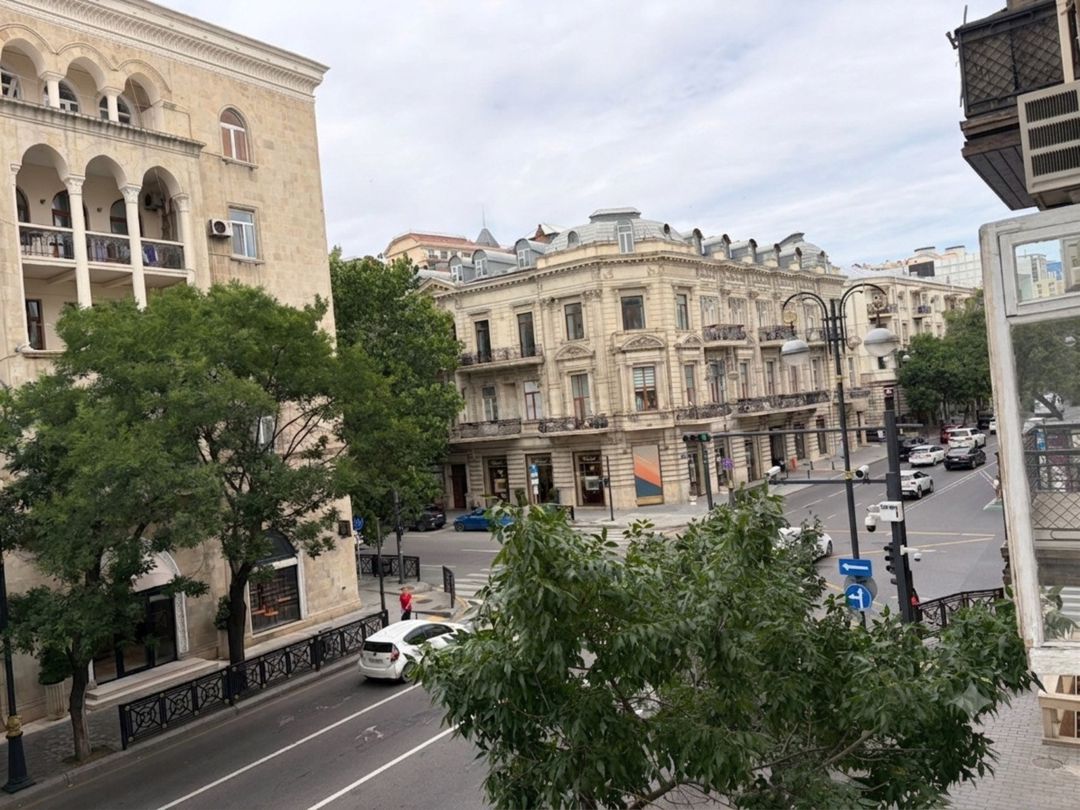 Satılır 1 otaqlı köhnə tikili 38 m² — Mənzil, Bakı (10)