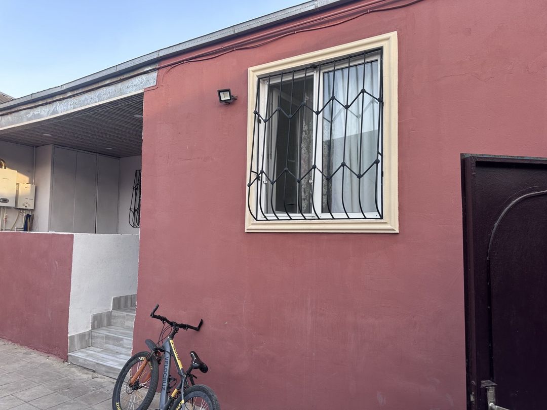 Satılır 3 otaqlı həyət evi/bağ evi 70 m² — Ev, villa, Bakı (2)