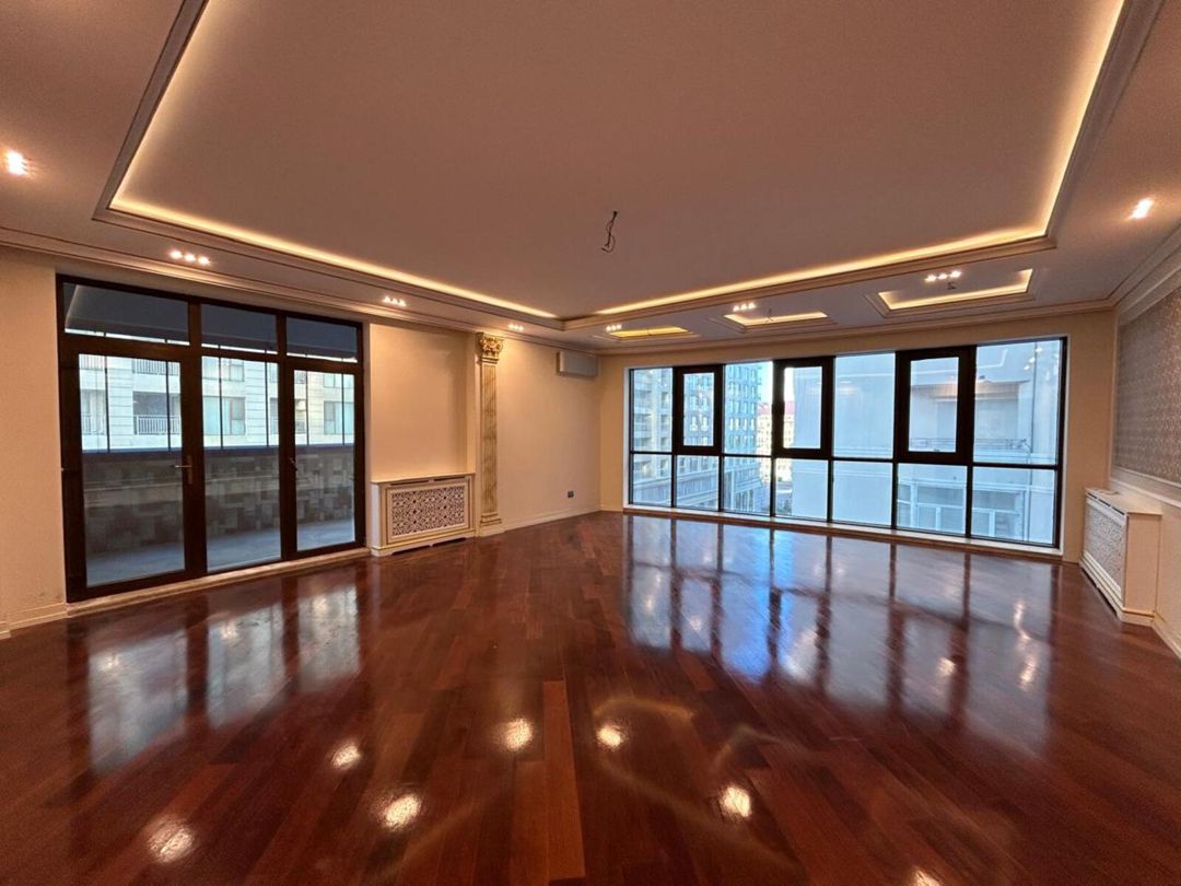 Satılır 3 otaqlı yeni tikili 210 m² — Mənzil, Bakı (3)