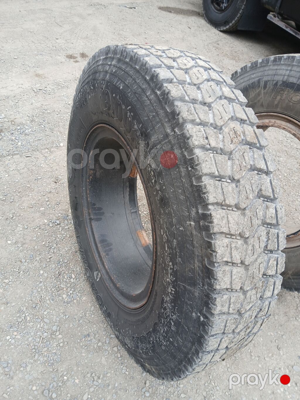 Yük avtomobilləri üçün təkərlər – 9.00R20 - Ölçü: 9.00R20 (radial) — Şinlər, Bərdə (3)