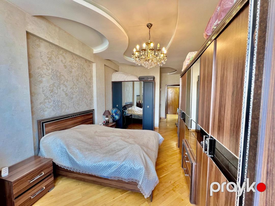 Satılır 4 otaqlı yeni tikili 200 m² — Mənzil, Bakı (11)