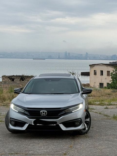 Honda Civic, 1.5 L, 2016 il, 256 000 km — Bakı