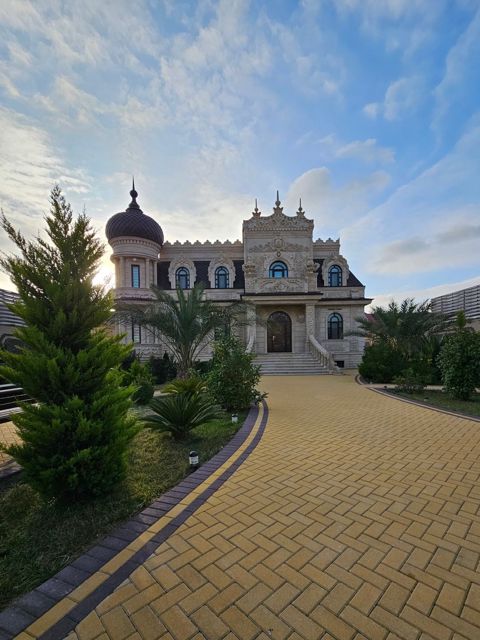 Satılır 6 otaqlı həyət evi/bağ evi 525 m² — Bakı