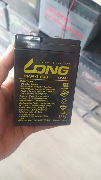 Akkumulyator "Long 6 volt 4 ah" — Bakı