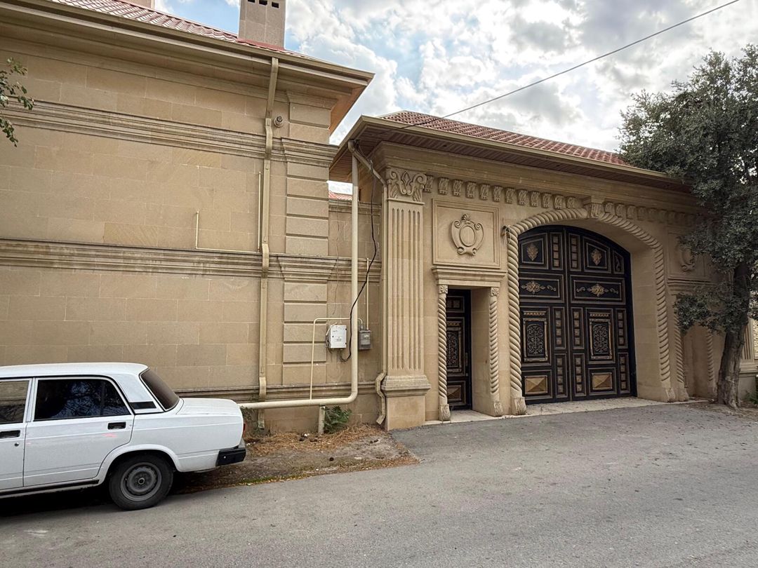 Satılır 14 otaqlı həyət evi/bağ evi 1900 m² — Ev, villa, Bakı (7)