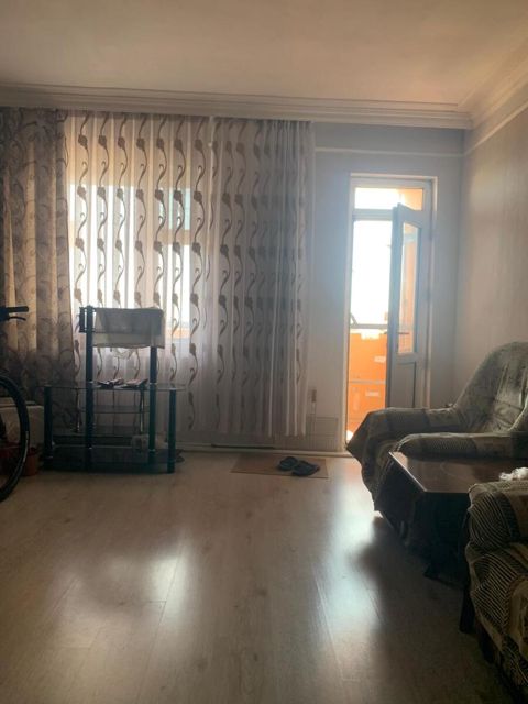 Satılır 3 otaqlı köhnə tikili 60 m² — Bakı