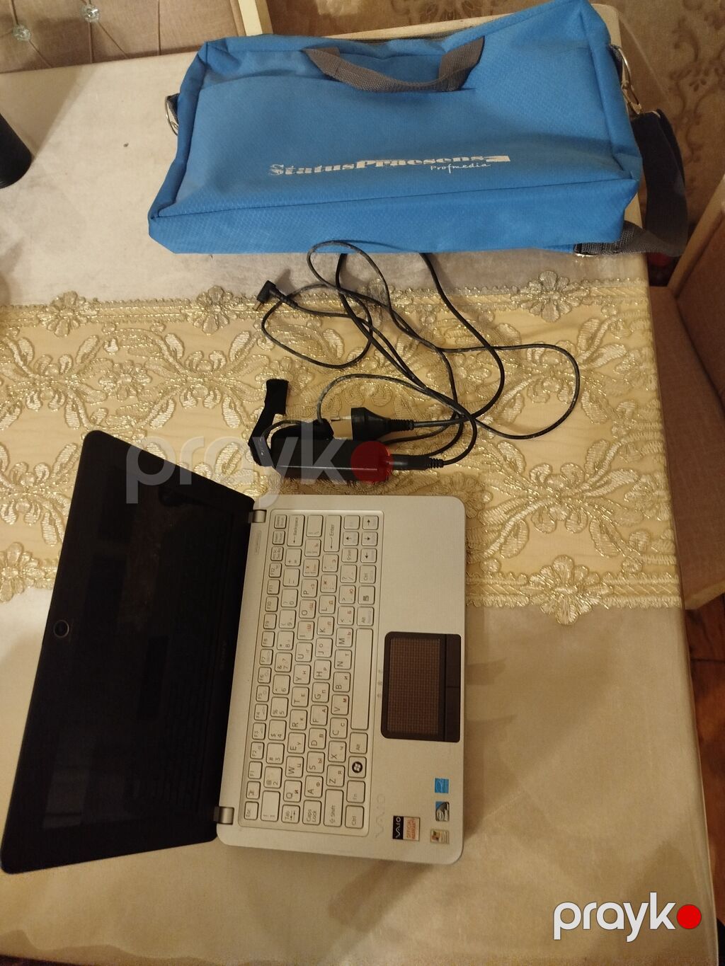 Sony Vaıo mini noutbuk Xüsusiyyətlər: - Ekran: təxminən 10–11 düym — Sony, Bakı (3)