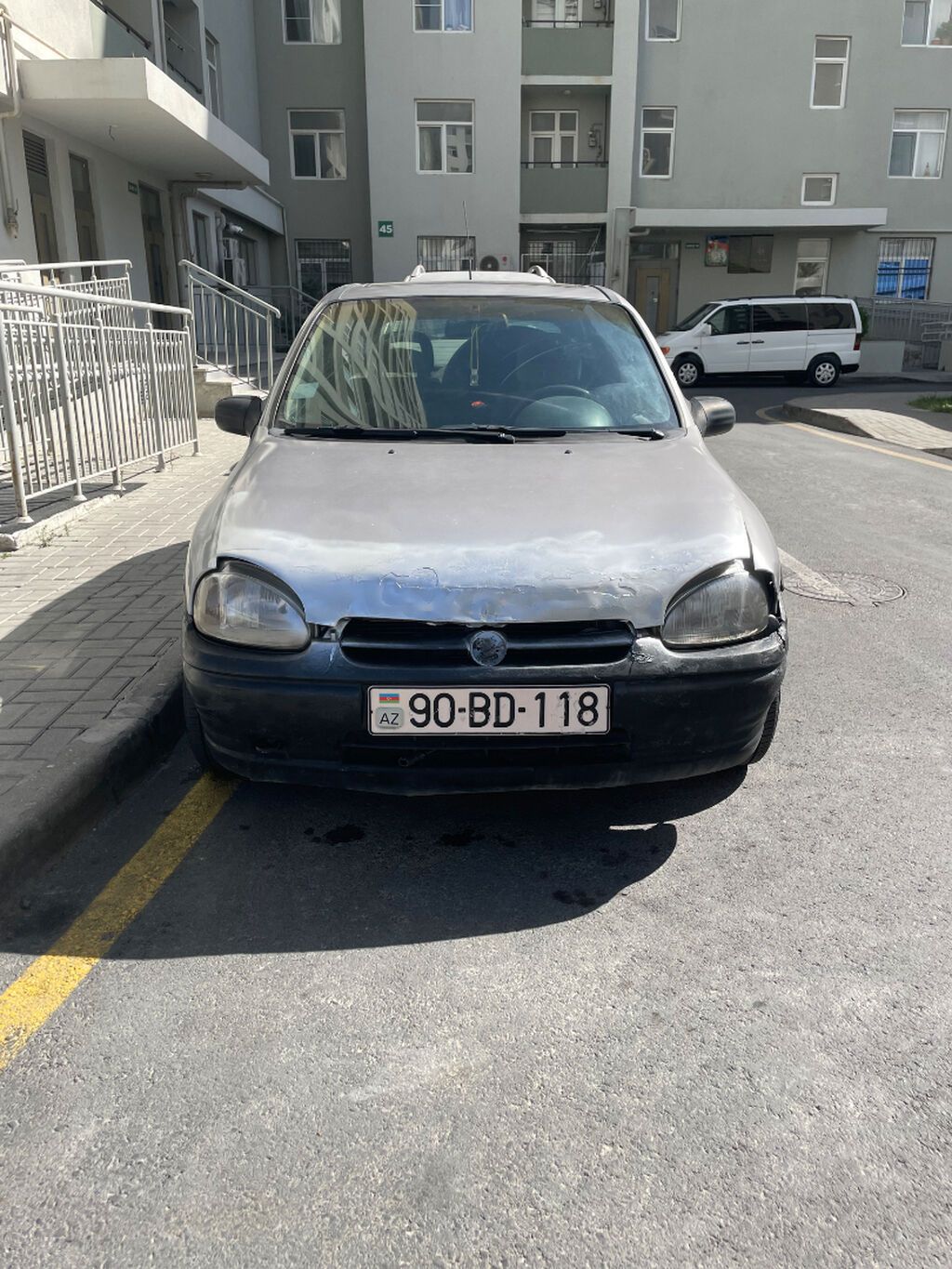 Opel Corsa: 1.6 l 1996 il 325000 km Hetçbek — Avtomobillər, Bakı (4)