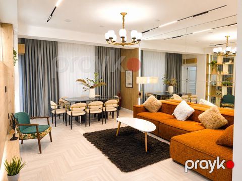 Satılır 3 otaqlı yeni tikili 120 m²