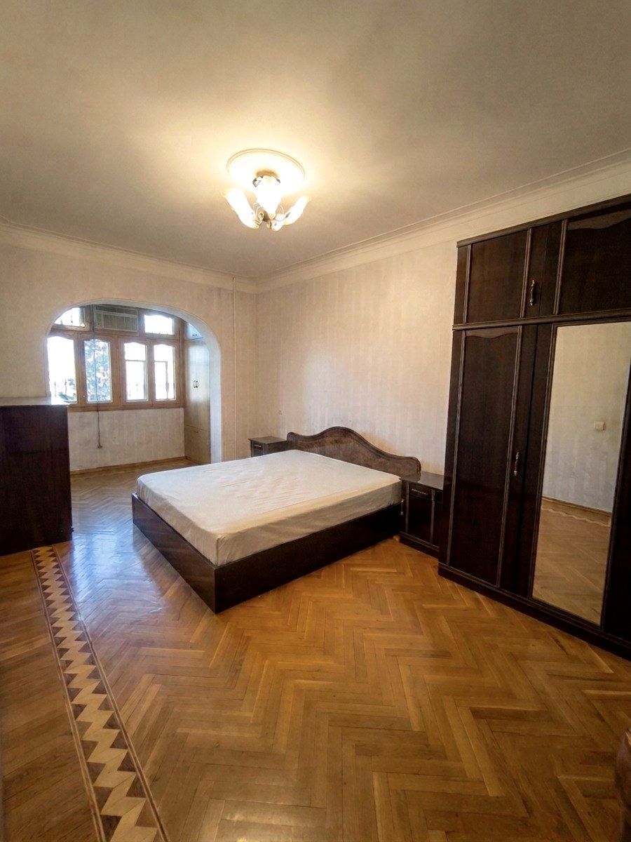 İcarəyə verilir 4 otaqlı köhnə tikili 88 m² — Mənzil, Bakı (8)